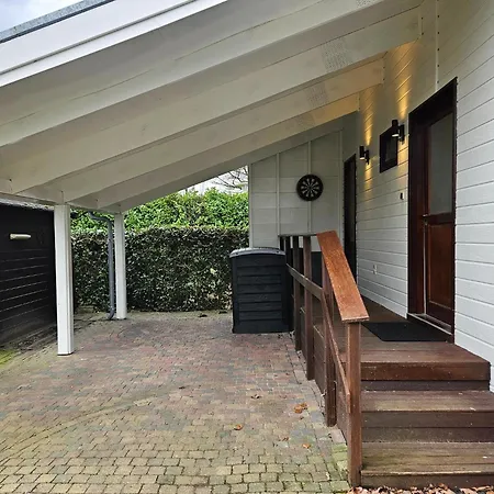 Beautiful With Spacious Garden, Cleaning Included Вортхёйзен
