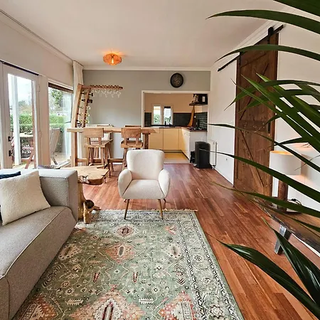 Дом отдыха Beautiful With Spacious Garden, Cleaning Included Вортхёйзен
